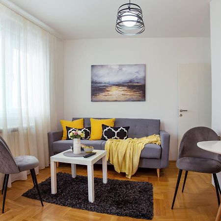 Apartman Mia Σρέμσκα Μιτρόβιτσα Εξωτερικό φωτογραφία