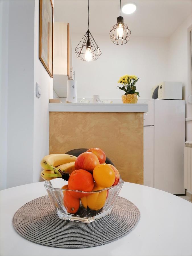 Apartman Mia Σρέμσκα Μιτρόβιτσα Εξωτερικό φωτογραφία