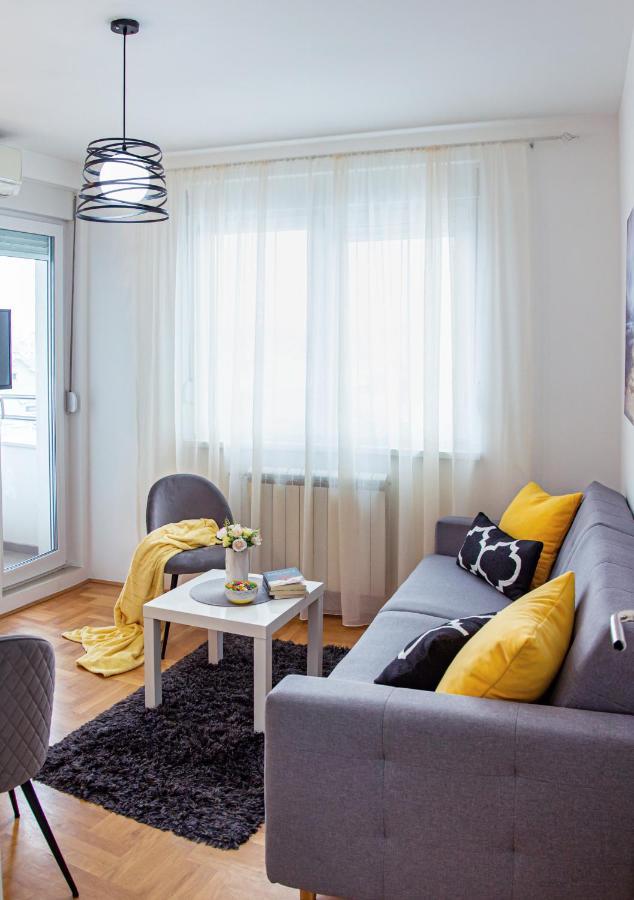 Apartman Mia Σρέμσκα Μιτρόβιτσα Εξωτερικό φωτογραφία